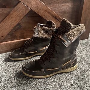 Sperry leather boots/9.5